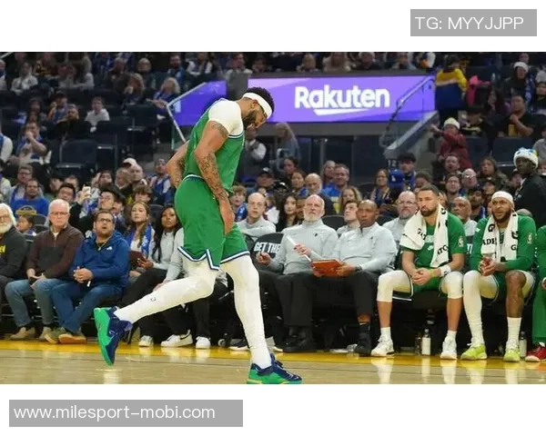 浓眉左小腿拉伤缺席8场比赛官方宣布恢复顺利将于7到10天后重新评估